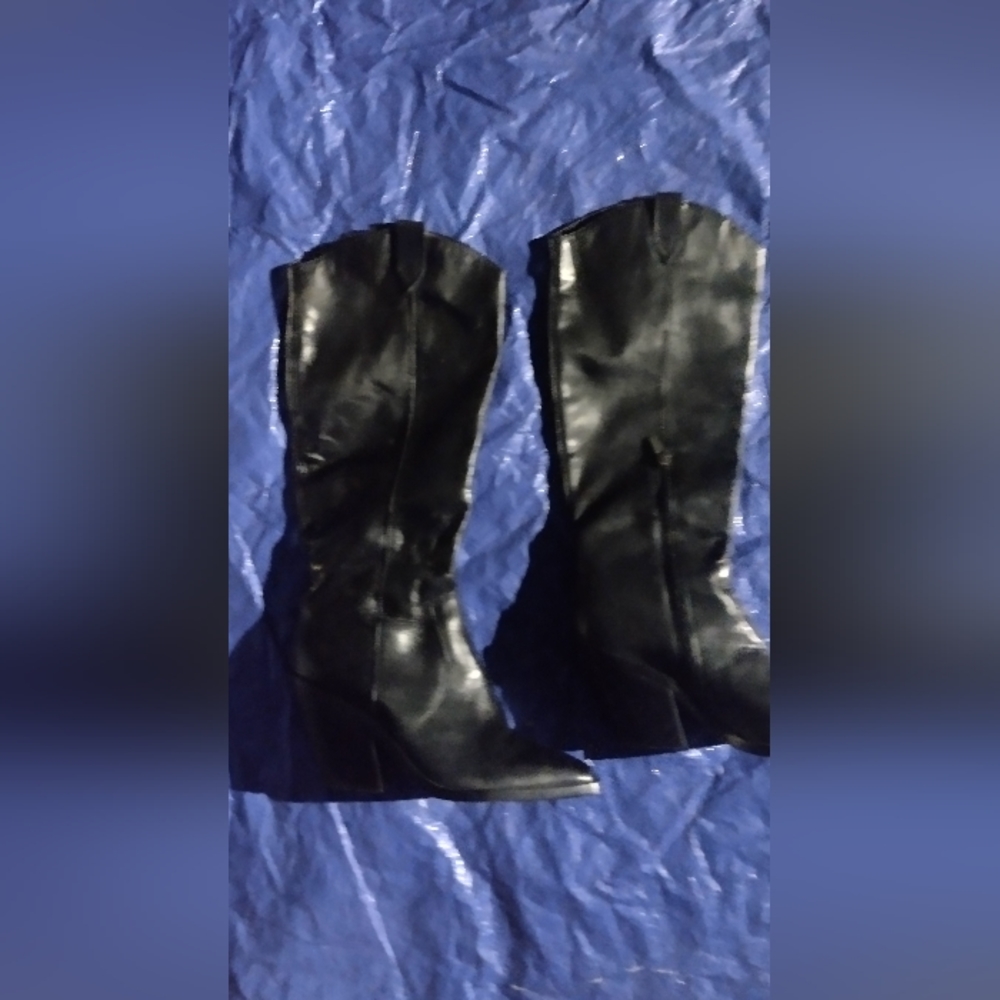 Vince Camuto snakeskin boots size 9(black),and vince camuto size 9 riding boots